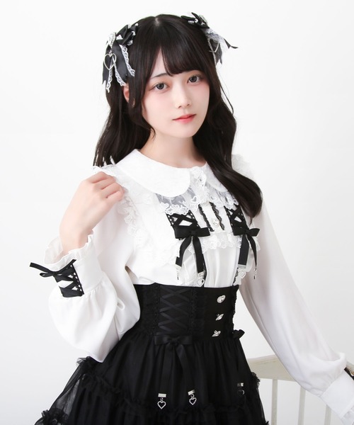 DearMyLove（ディアマイラブ）の「レースアップリボンフリルトップス（シャツ/ブラウス・レディース・ホワイト×ブラック/ベビーピンク/ブルーグレー・MEDIUM/LARGE/3L）」の5枚目の写真