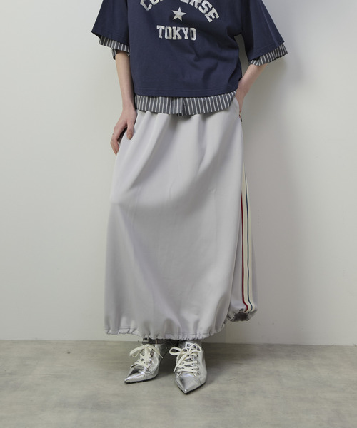 CONVERSE TOKYO(コンバーストウキョウ)の「SIDE LINE BALLOON SKIRT(スカート・レディース・ブラック/チャコールグレー/ライトグレー/カーキ・FREE)」の9枚目の写真