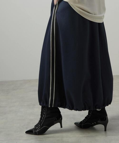CONVERSE TOKYO(コンバーストウキョウ)の「SIDE LINE BALLOON SKIRT(スカート・レディース・ブラック/チャコールグレー/ライトグレー/カーキ・FREE)」の11枚目の写真