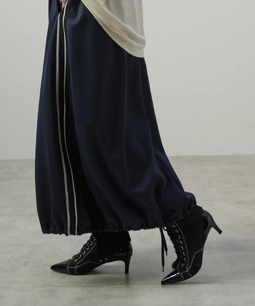 CONVERSE TOKYO(コンバーストウキョウ)の「SIDE LINE BALLOON SKIRT(スカート・レディース・ブラック/チャコールグレー/ライトグレー/カーキ・FREE)」の13枚目の写真