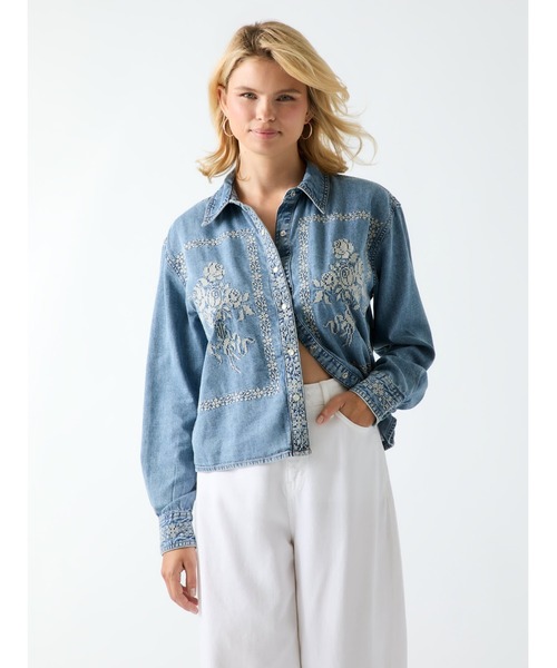Guess(ゲス)の「LEONA Shacket(デニムジャケット・レディース・ブルー系その他・LARGE/MEDIUM/SMALL/X-SMALL)」の6枚目の写真