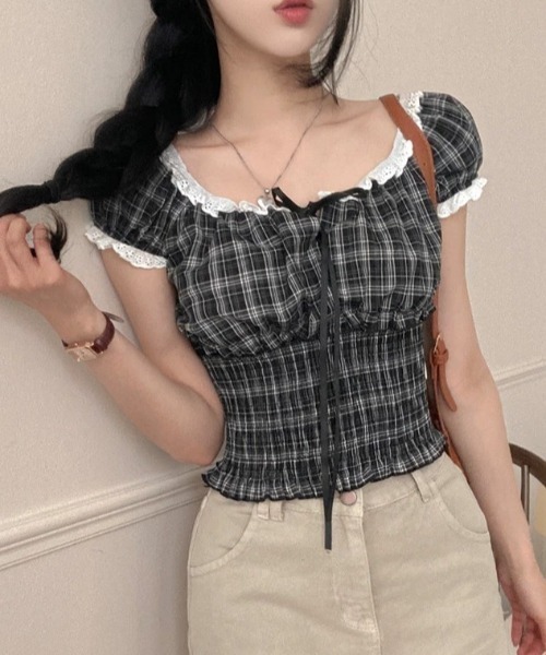 Aelina（エリナ）の「チェック柄レーストリムショート丈ブラウス（シャツ/ブラウス・レディース・ブラック/ピンクベージュ・FREE）」の10枚目の写真