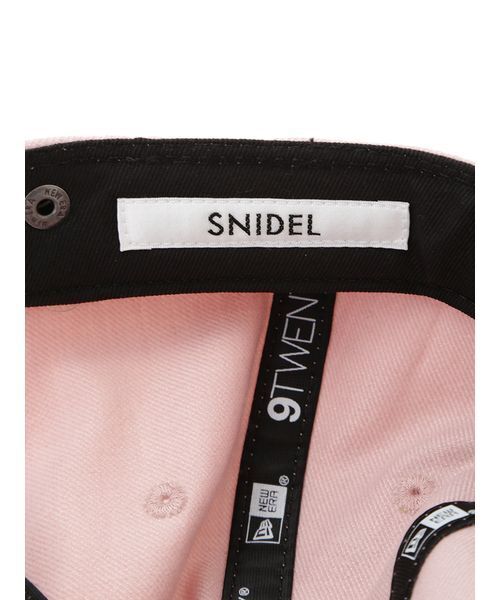 SNIDEL(スナイデル)の「【SNIDEL|NEW ERAR】【sndロゴ】コラボキャップ(キャップ・レディース・ホワイト/ピンク/グレー/ブラウン・F)」の19枚目の写真