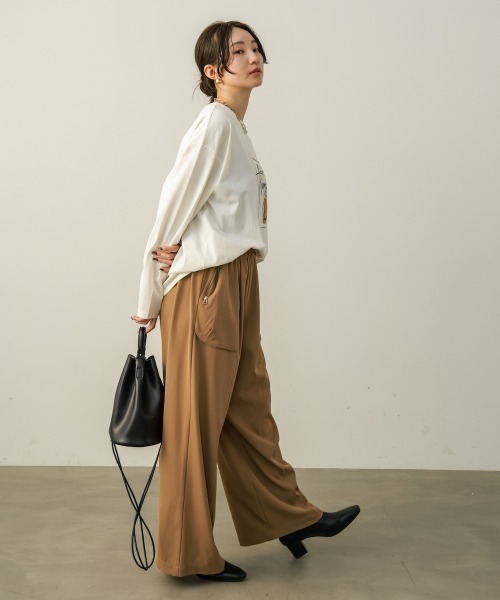 Bou Jeloud(ブージュルード)の「スウェードコラージュロンT(Tシャツ/カットソー・レディース・オフホワイト/チャコールグレー/ピンク・FREE)」の18枚目の写真
