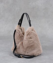 CACHELLIE（カシェリエ）の「【WEB限定】【CACHELLIE】トライアングル ファー2WAYショルダーバッグ（ステーショナリー）」