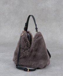 CACHELLIE（カシェリエ）の「【WEB限定】【CACHELLIE】トライアングル ファー2WAYショルダーバッグ（ステーショナリー）」