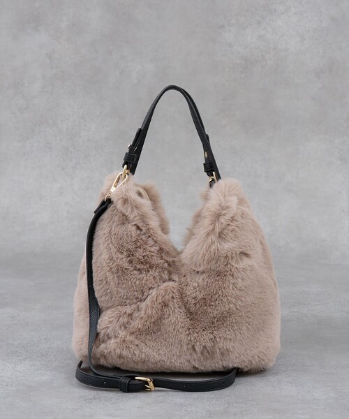 CACHELLIE(カシェリエ)の「【WEB限定】【CACHELLIE】トライアングル ファー2WAYショルダーバッグ(ショルダーバッグ・レディース・ベージュ/グレー/ブラウン・フリー)」の8枚目の写真