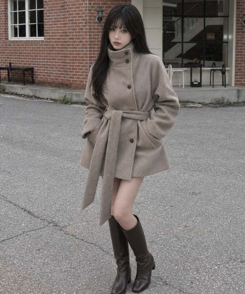 Aelina（エリナ）の「ステンカラーシングルブレストメルトンコートベルト付き（ステンカラーコート・レディース・チャコールグレー/モカ/ライトベージュ・FREE）」の12枚目の写真