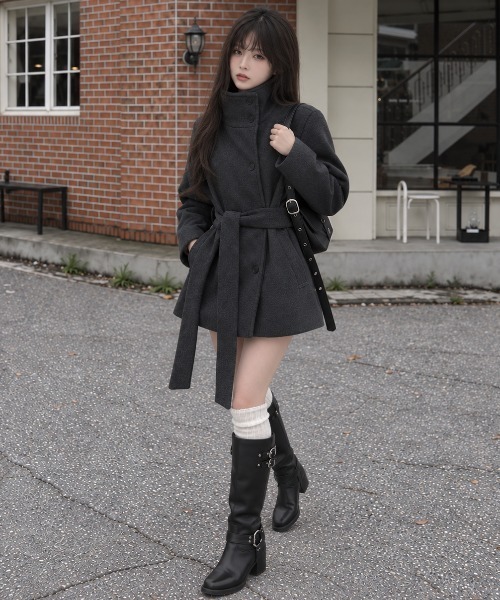 Aelina（エリナ）の「ステンカラーシングルブレストメルトンコートベルト付き（ステンカラーコート・レディース・チャコールグレー/モカ/ライトベージュ・FREE）」の8枚目の写真