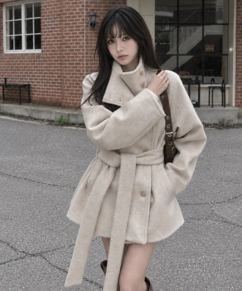 Aelina（エリナ）の「ステンカラーシングルブレストメルトンコートベルト付き（ステンカラーコート・レディース・チャコールグレー/モカ/ライトベージュ・FREE）」の13枚目の写真