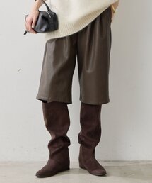 フェイクレザーショートパンツ
