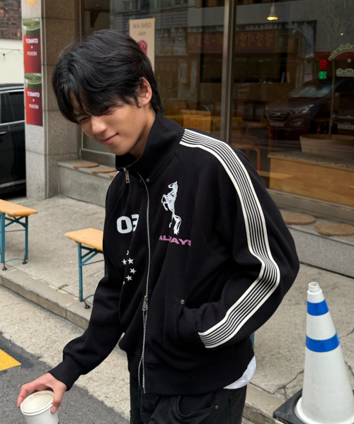 AMOU(アモウ)の「AMOU Horse Track Jacket BLACK(ナイロンジャケット・レディース・その他・1/2)」の12枚目の写真