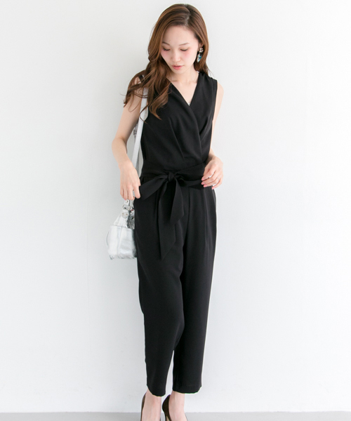 URBAN RESEARCH（アーバンリサーチ）の「UR トップス付カシュクールオールインワン（サロペット/オーバーオール・レディース・ネイビー/ブラック系その他/カーキ・FREE）」の13枚目の写真