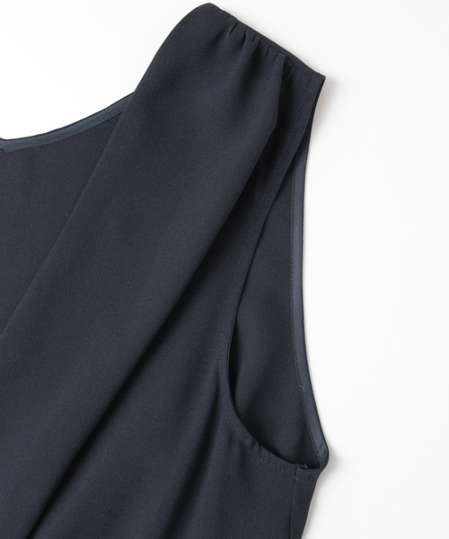 URBAN RESEARCH（アーバンリサーチ）の「UR トップス付カシュクールオールインワン（サロペット/オーバーオール・レディース・ネイビー/ブラック系その他/カーキ・FREE）」の19枚目の写真