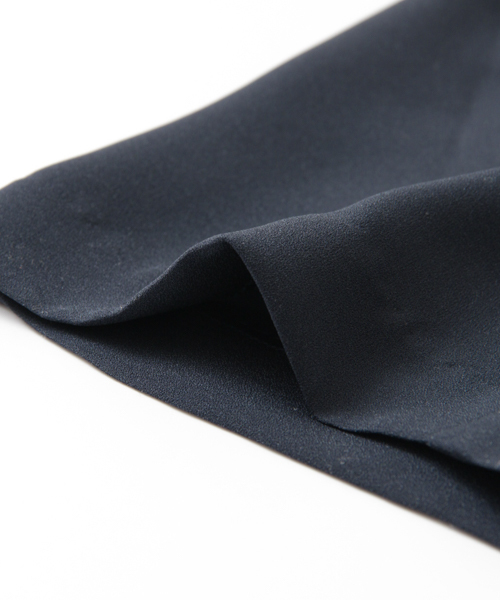 URBAN RESEARCH（アーバンリサーチ）の「UR トップス付カシュクールオールインワン（サロペット/オーバーオール・レディース・ネイビー/ブラック系その他/カーキ・FREE）」の18枚目の写真