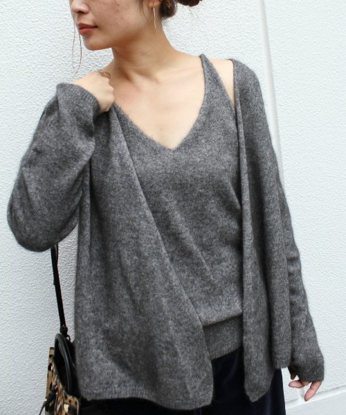 FIGARO Paris（フィガロパリ）の「エアリーファー キャミソール◆（ニット/セーター・レディース・チャコールグレー/ブラック・FREE）」の2枚目の写真