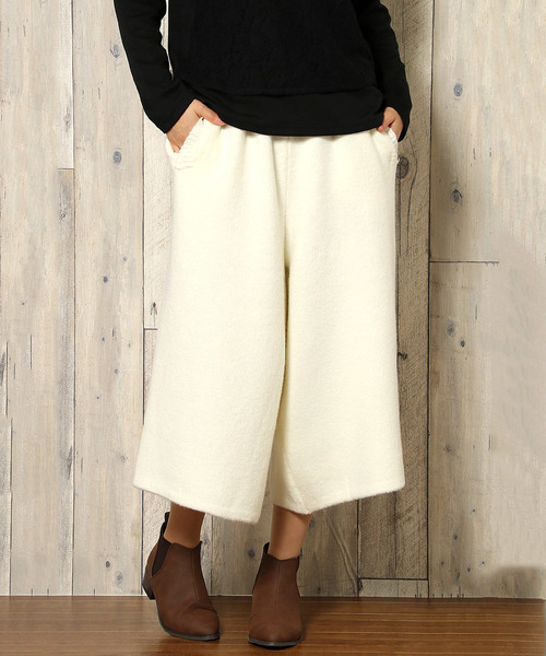 LBC(エルビーシー)の「アクリルナイロンミラノリブタックパンツ (その他パンツ・レディース・オフホワイト/ネイビー/オリーブ・MEDIUM)」の2枚目の写真