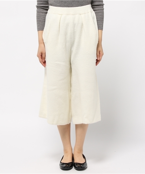 LBC(エルビーシー)の「アクリルナイロンミラノリブタックパンツ (その他パンツ・レディース・オフホワイト/ネイビー/オリーブ・MEDIUM)」の6枚目の写真