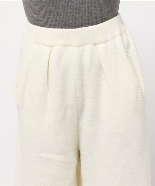 LBC(エルビーシー)の「アクリルナイロンミラノリブタックパンツ (その他パンツ・レディース・オフホワイト/ネイビー/オリーブ・MEDIUM)」の9枚目の写真