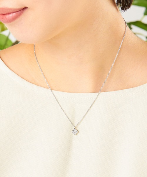 va vendome aoyama（ヴイエーヴァンドームアオヤマ）の「シルバー ジルコニアフラワーネックレス（ネックレス・レディース・イエローゴールド/シルバー/ピンクゴールド・40cm）」の8枚目の写真