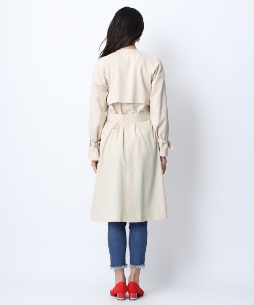 Andemiu（アンデミュウ）の「ノーカラードレストレンチコート749712（トレンチコート・レディース・ベージュ/ピンク/カーキ/ライトブルー・SMALL/MEDIUM）」の14枚目の写真