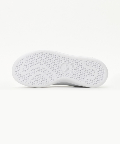 adidas Originals(アディダスオリジナルス)の「キッズ アディダス スタンスミス adidas STAN SMITH EL C BA8375(スニーカー・キッズ・ホワイト・20cm/21cm/19cm/17cm/18cm)」の3枚目の写真