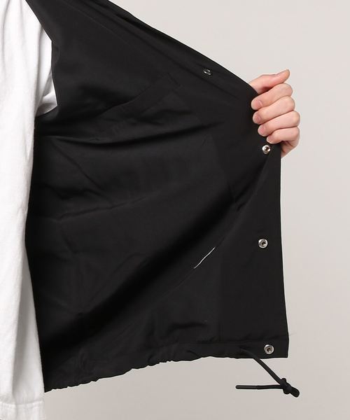 adidas(アディダス)の「M ID コーチジャケット(ナイロンジャケット・メンズ・ブラック・LARGE/MEDIUM/X-LARGE/XX-LARGE/X-SMALL/XXXX-LARGE/SMALL/XXX-LARGE)」の4枚目の写真