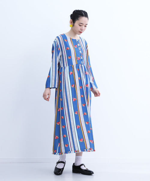 merlot plus（メルロープリュス）の「アレンジローズストライプ柄ワンピース7475（ワンピース・レディース・ブルー/レッド・FREE）」の3枚目の写真