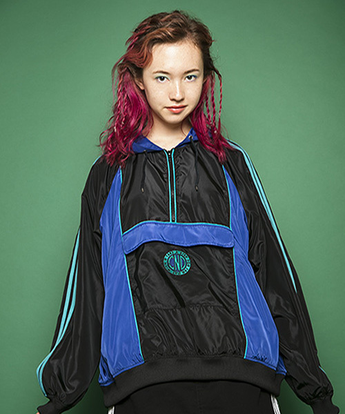 Candy Stripper（キャンディストリッパー）の「CND ANORAK（マウンテンパーカー・レディース・ブラック/パープル/ネイビー/ブルー/エメラルド・2）」の17枚目の写真