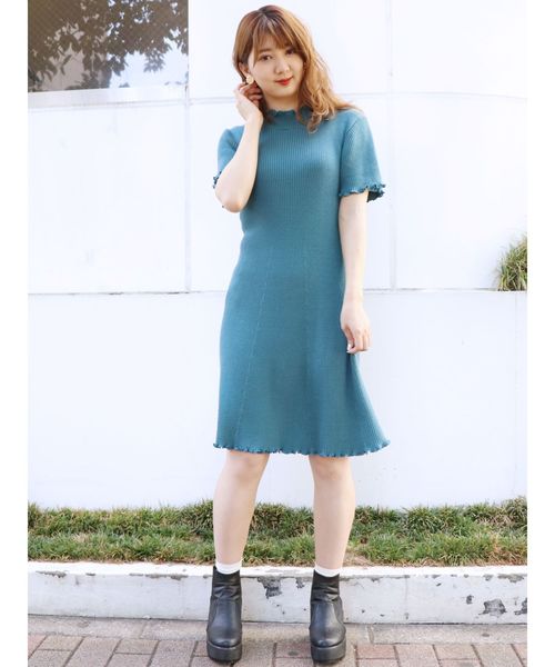 にゃー　　 半袖　ニット　ワンピース　フリル　シャツ dazzlin（ダズリン）の「フリルネック半袖ニットワンピース