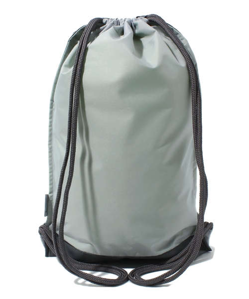 NIKE(ナイキ)の「ナイキ チームトレーニング ジムサック NIKE TEAM TRAINING GYMSACK - V(バックパック/リュック・メンズ・ブラック/グレー・ONE SIZE)」の5枚目の写真