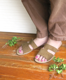 スエードスライドサンダル