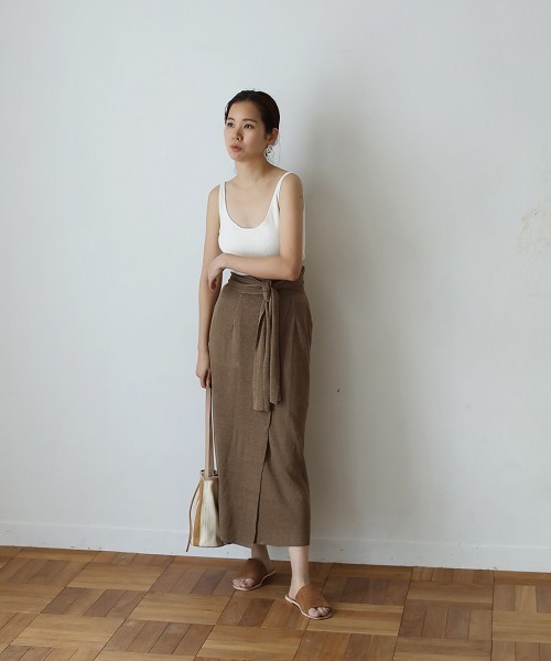 TODAYFUL（トゥデイフル）の「アシンメトリーアンサンブルニット（ニット/セーター・レディース・ホワイト/カーキ/ピンクベージュ・FREE）」の15枚目の写真
