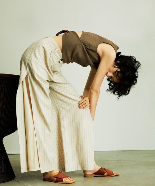 Ray BEAMS(レイビームス)の「RBS / クロス フラット サンダル(サンダル・レディース・ブラック/ブラウン・37/35/39/38/36)」の4枚目の写真