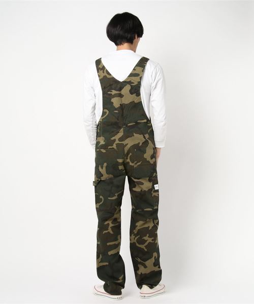 Carhartt WIP（カーハートダブリューアイピー）の「BIB OVERALL（つなぎ/オールインワン・メンズ・ウッドランド・32inch/30inch/28inch/34inch）」の2枚目の写真