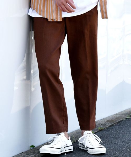 SHIPS（シップス）の「SU: リネン アンクル イージーパンツ（その他パンツ・メンズ・ブラック/ブラウン/ネイビー・S/M/L）」の2枚目の写真