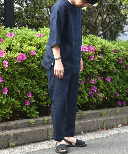 SHIPS（シップス）の「SU: リネン アンクル イージーパンツ（その他パンツ・メンズ・ブラック/ブラウン/ネイビー・S/M/L）」の18枚目の写真