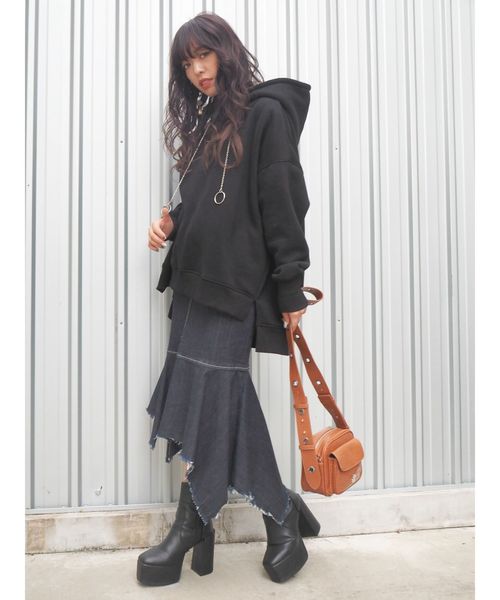 EVRIS（エヴリス）の「ドッキングイレギュラーヘムDENIMスカート（デニムスカート・レディース・ブラック/インディゴブルー・SMALL/MEDIUM）」の18枚目の写真