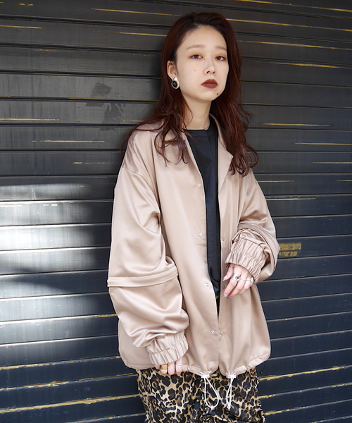 SUPERTHANKS(スーパーサンクス)の「サテンビッグシルエット2WAYコーチジャケット■セットアップ対応■(ユニセックス)(ブルゾン・メンズ・ホワイト/ブラック/モカ/カーキ・SMALL/MEDIUM/LARGE)」の4枚目の写真