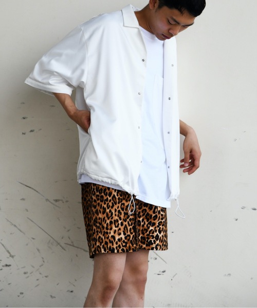SUPERTHANKS(スーパーサンクス)の「サテンビッグシルエット2WAYコーチジャケット■セットアップ対応■(ユニセックス)(ブルゾン・メンズ・ホワイト/ブラック/モカ/カーキ・SMALL/MEDIUM/LARGE)」の13枚目の写真
