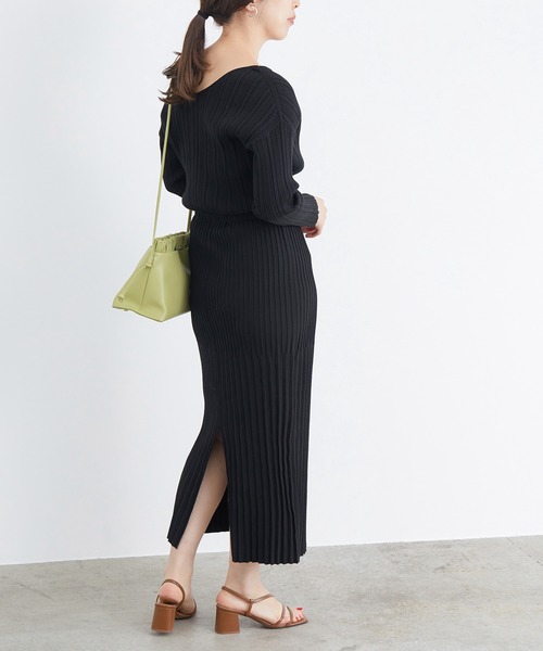 ADAM ET ROPE'（アダムエロペ）の「アシンメトリーラインサンダル（サンダル・レディース・キャメル/ブラック・22.5cm/23.5cm/24.5cm/23.0cm/24.0cm）」の3枚目の写真