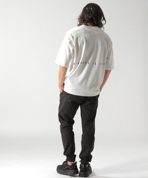 EVERLAST(スポーツ・ライフスタイル)(エバーラスト)の「【EVERLAST(エバーラスト)】別注フットボールハーフスリーブTEE(Tシャツ/カットソー・メンズ・ブラック/ベージュ/オフホワイト・SMALL/MEDIUM/LARGE)」の10枚目の写真