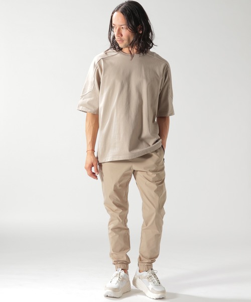 EVERLAST(スポーツ・ライフスタイル)(エバーラスト)の「【EVERLAST(エバーラスト)】別注フットボールハーフスリーブTEE(Tシャツ/カットソー・メンズ・ブラック/ベージュ/オフホワイト・SMALL/MEDIUM/LARGE)」の4枚目の写真