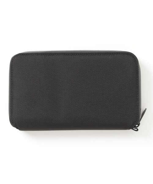 incase（インケース）の「INTR40053Passport WalletBlack（クラッチバッグ）」 WEAR