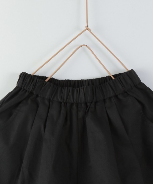 LOWRYS FARM（ローリーズファーム）の「コットンタックキュロット　948644（その他パンツ・キッズ・ブラック/ベージュ/カーキ・110/120/130）」の4枚目の写真