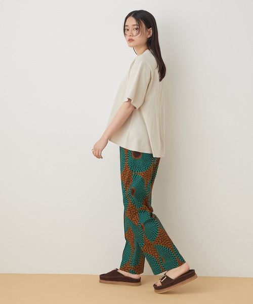 ADAM ET ROPE'（アダムエロペ）の「アフリカンプリントパンツ（その他パンツ・レディース・ブラウン/マスタード・38/36）」の5枚目の写真