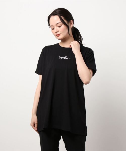 BENETTON (UNITED COLORS OF BENETTON)（ベネトンユナイテッドカラーズオブベネトン）の「【BENETTON:ベネトン】レディースロング丈Tシャツ（Tシャツ/カットソー・レディース・ホワイト/ブラック・SMALL/MEDIUM/X-LARGE/LARGE）」の2枚目の写真
