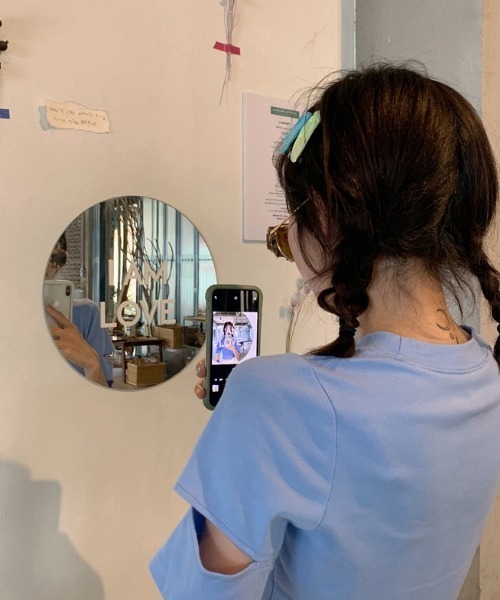 MANGROVE（マングローブ）の「クロップド丈オフネックカットアウトTシャツ（Tシャツ/カットソー・レディース・ホワイト/ブラック/グリーン/ブルー/ピンク・FREE）」の13枚目の写真