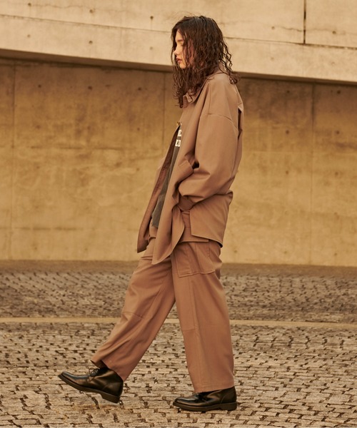 kha:ki(カーキ)の「「KHA:KI / カーキ」ワイドカラーオーバージャケット(ダウンジャケット/コート・レディース・ブラウン/カーキ/ダークネイビー・2/1)」の7枚目の写真