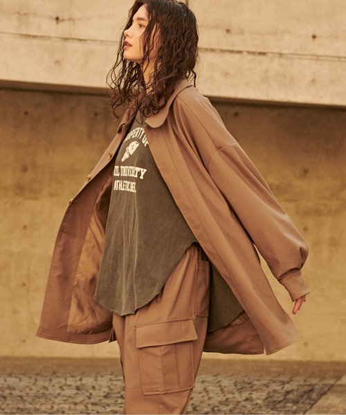 kha:ki(カーキ)の「「KHA:KI / カーキ」ワイドカラーオーバージャケット(ダウンジャケット/コート・レディース・ブラウン/カーキ/ダークネイビー・2/1)」の5枚目の写真